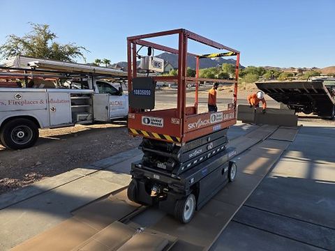 2018 SKYJACK SJIII3219 Scissor Lift 19' Electric