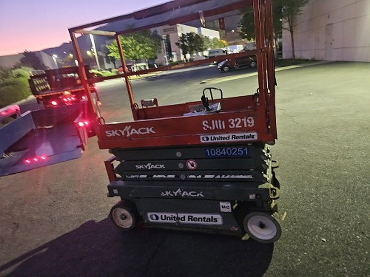 SKYJACK SJIII3219 photo 2