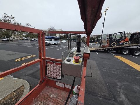 2018 SKYJACK SJIII3219 Scissor Lift 19' Electric