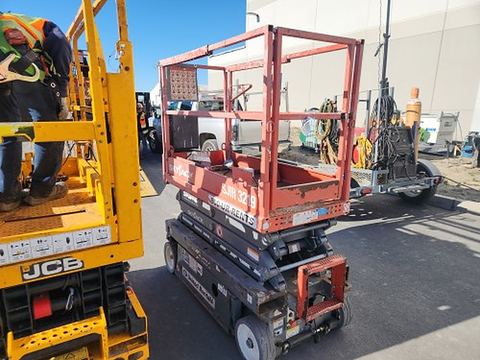 2018 SKYJACK SJIII3219 Scissor Lift 19' Electric