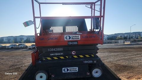 2018 SKYJACK SJIII3219 Scissor Lift 19' Electric