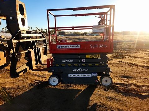 2018 SKYJACK SJIII3219 Scissor Lift 19' Electric