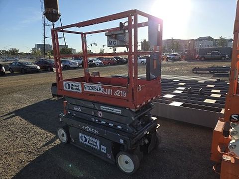 2018 SKYJACK SJIII3219 Scissor Lift 19' Electric