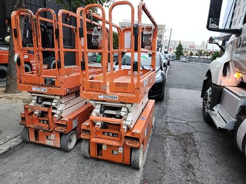 2018 SKYJACK SJIII3219 Scissor Lift 19' Electric