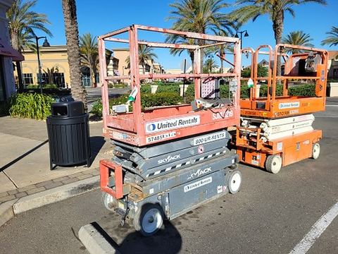 2018 SKYJACK SJIII3219 Scissor Lift 19' Electric