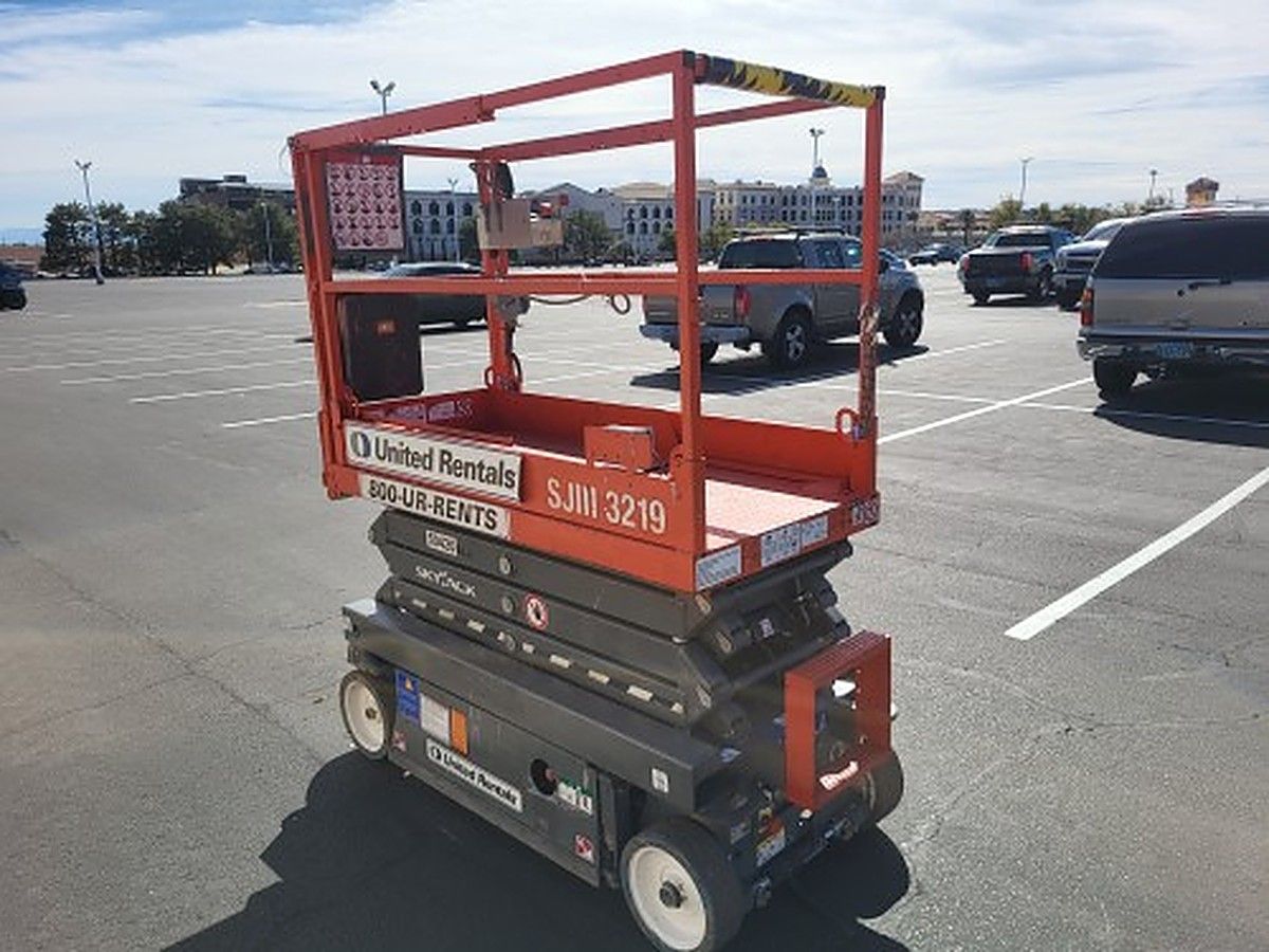 2018 SKYJACK SJIII3219 for sale in Las Vegas, NV