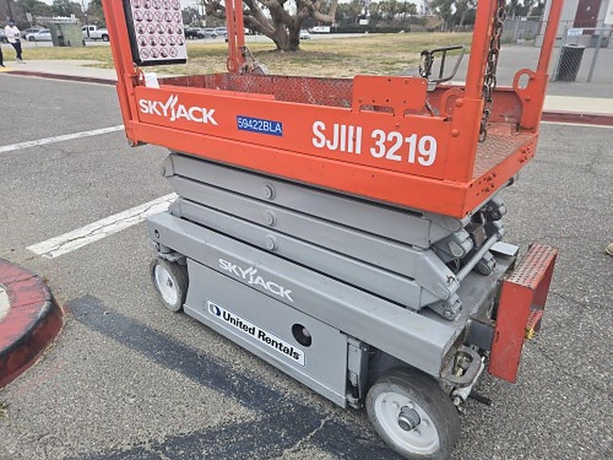 SKYJACK SJIII3219 photo 2
