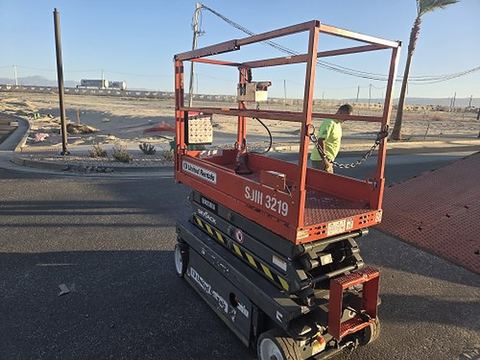 2018 SKYJACK SJIII3219 Scissor Lift 19' Electric