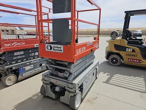 2018 SKYJACK SJIII3219 Scissor Lift 19' Electric
