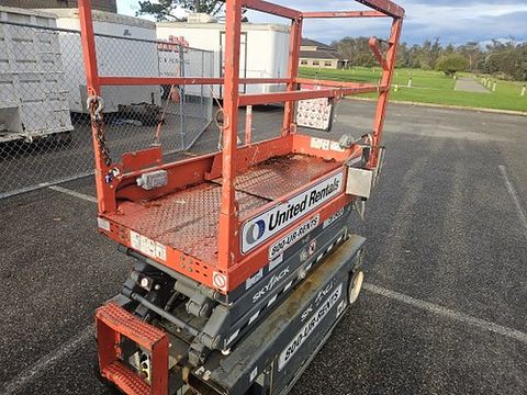 2018 SKYJACK SJIII3219 Scissor Lift 19' Electric