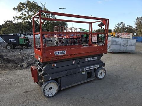 2018 SKYJACK SJIII3220 Scissor Lift 20-21' Electric Power Deck