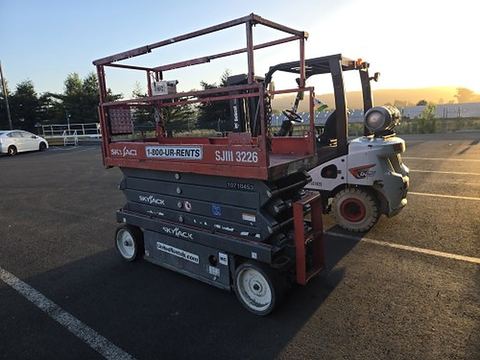 2018 SKYJACK SJIII3226 Scissor Lift 24-26' Electric 30-36" Wide
