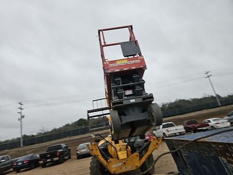 2018 SKYJACK SJIII3226 Scissor Lift 24-26' Electric 30-36" Wide