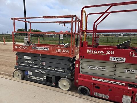 2018 SKYJACK SJIII3226 Scissor Lift 24-26' Electric 30-36" Wide