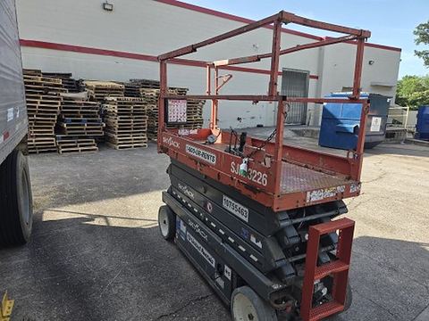 2018 SKYJACK SJIII3226 Scissor Lift 24-26' Electric 30-36" Wide