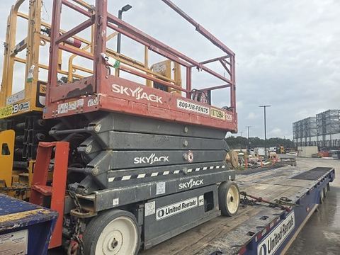 2018 SKYJACK SJIII3226 Scissor Lift 24-26' Electric 30-36" Wide