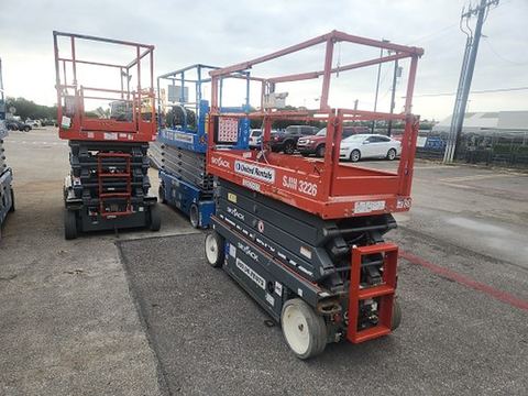 2018 SKYJACK SJIII3226 Scissor Lift 24-26' Electric 30-36" Wide