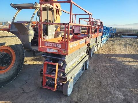2018 SKYJACK SJIII3226 Scissor Lift 24-26' Electric 30-36" Wide