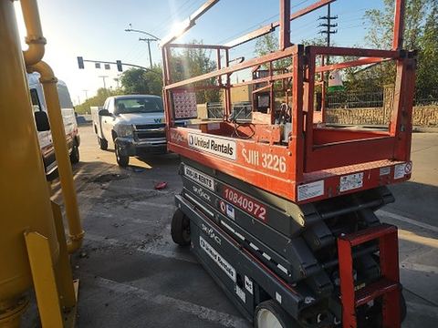2018 SKYJACK SJIII3226 Scissor Lift 24-26' Electric 30-36" Wide