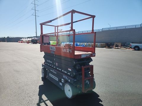 2018 SKYJACK SJIII3226 Scissor Lift 24-26' Electric 30-36" Wide