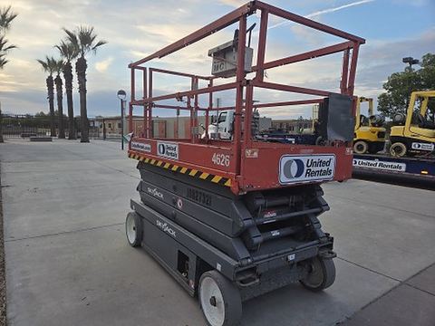 2018 SKYJACK SJIII4626 Scissor Lift 24-26' Electric 46-68" Wide