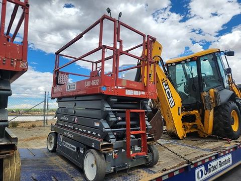 2018 SKYJACK SJIII4632 Scissor Lift 30-35' Electric 46-48" Wide