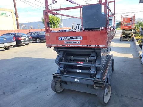 2018 SKYJACK SJIII4632 Scissor Lift 30-35' Electric 46-48" Wide