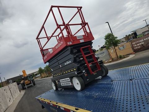 2018 SKYJACK SJIII4740 Scissor Lift 39-40' Electric 45-48"Wide