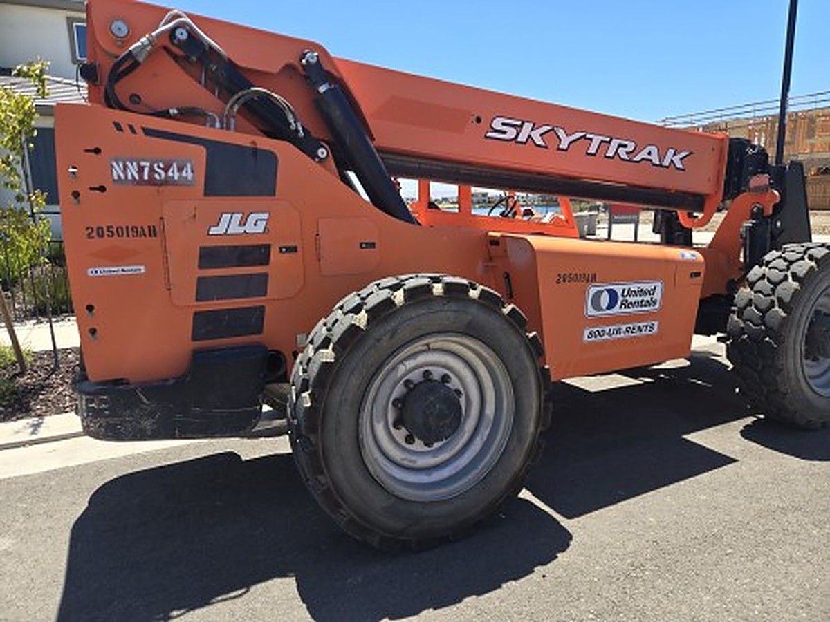 SKYTRAK 10054 photo 2