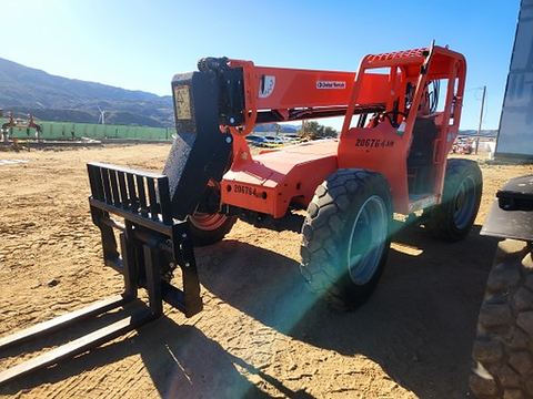2018 SKYTRAK 6036 Forklift Variable Reach 6000# 35-39'