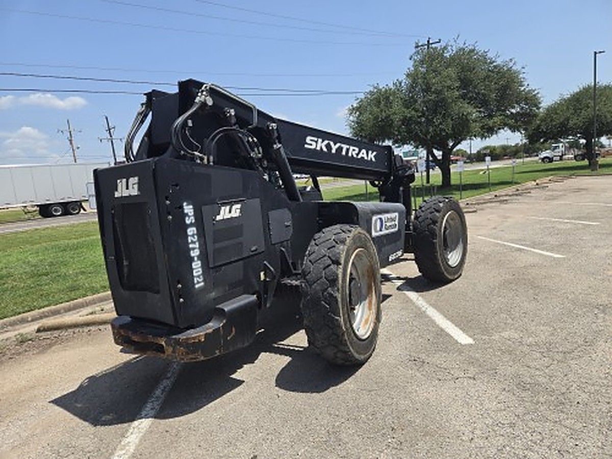SKYTRAK 6036 photo 3