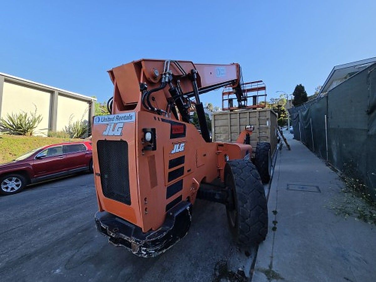 SKYTRAK 6042 photo 3