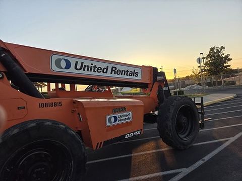 2018 SKYTRAK 8042 Forklift Variable Reach 8000# 40-49'