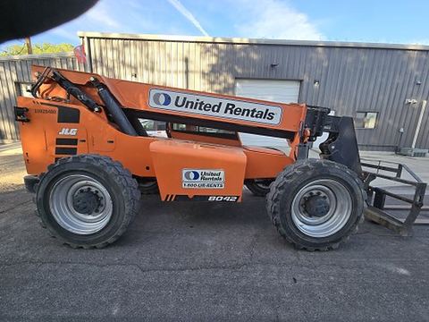2018 SKYTRAK 8042 Forklift Variable Reach 8000# 40-49'