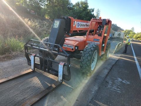 2018 SKYTRAK 8042 Forklift Variable Reach 8000# 40-49'