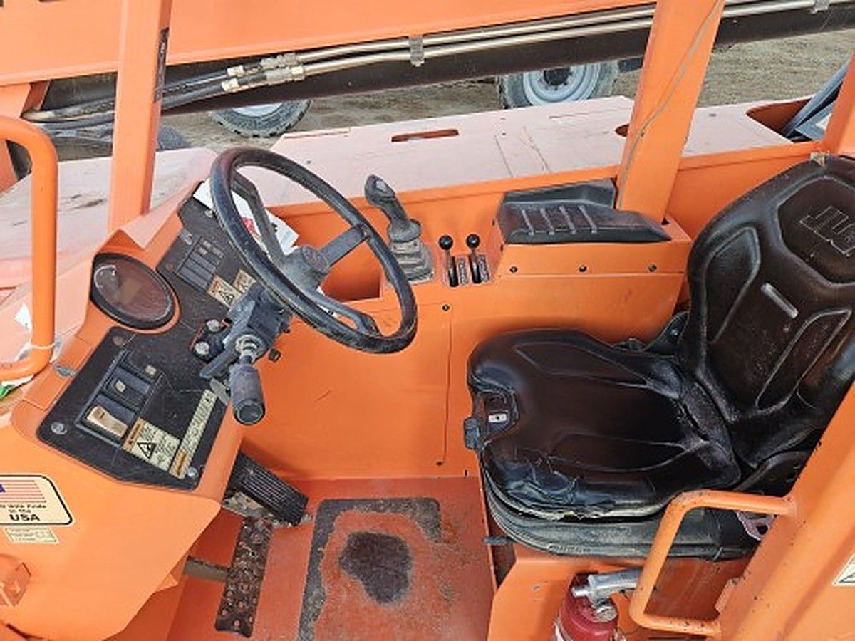 SKYTRAK 8042 photo 5