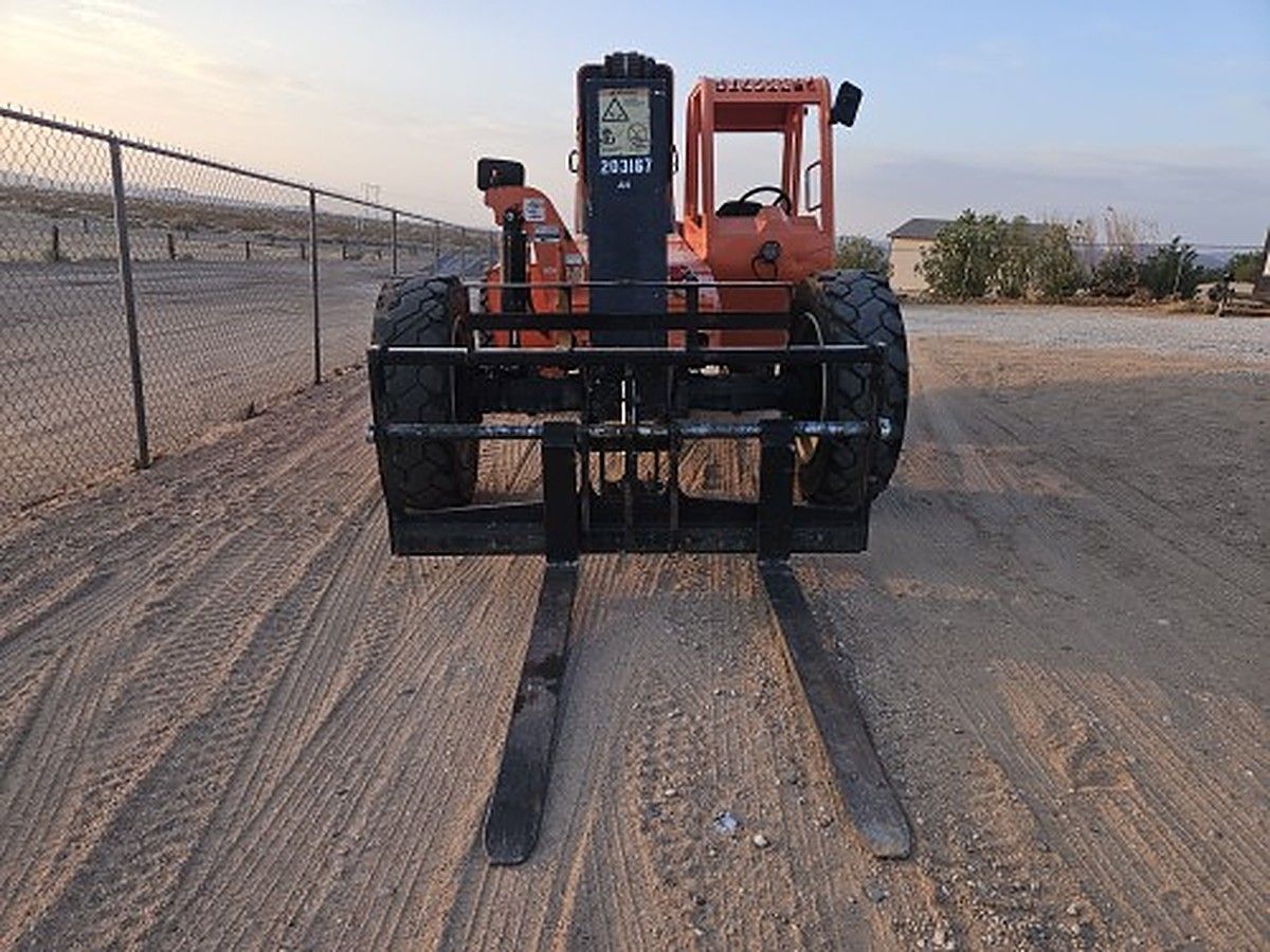 SKYTRAK 8042 photo 2