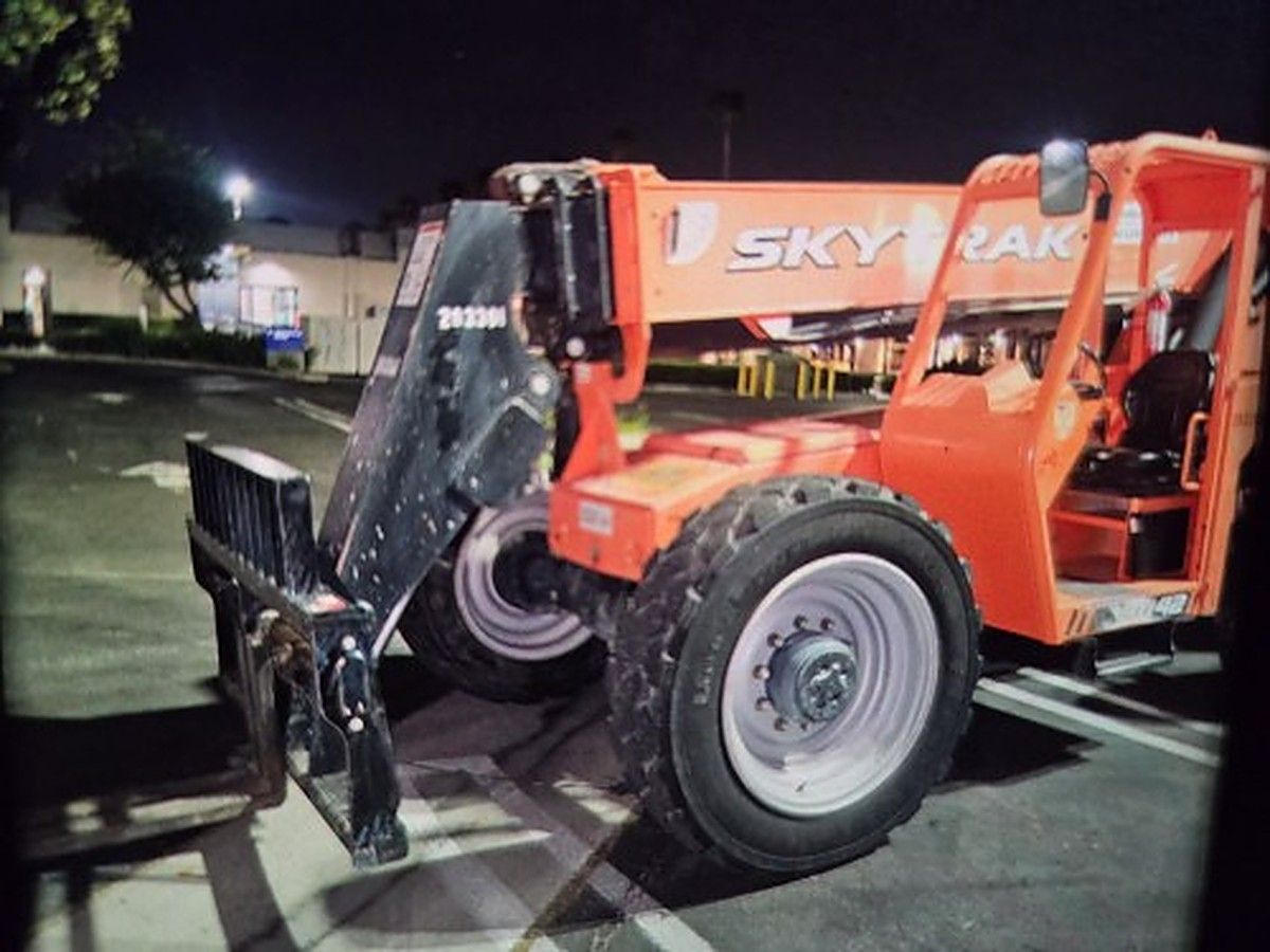 SKYTRAK 8042 photo 8