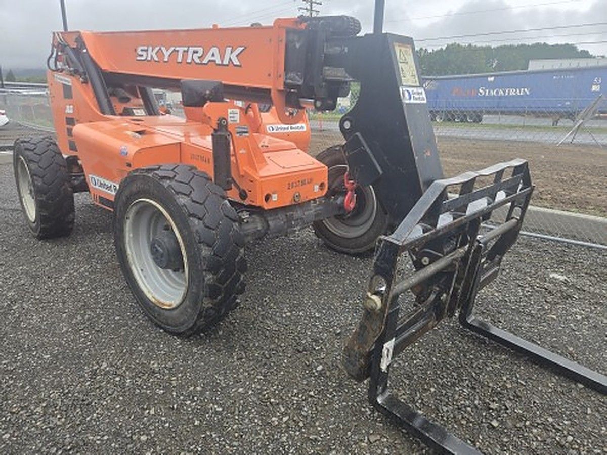 SKYTRAK 8042 photo 4