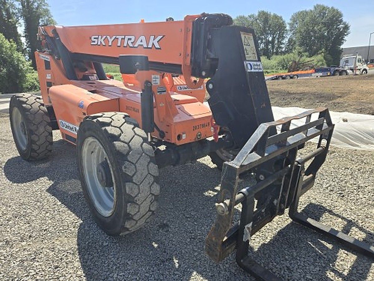 SKYTRAK 8042 photo 5