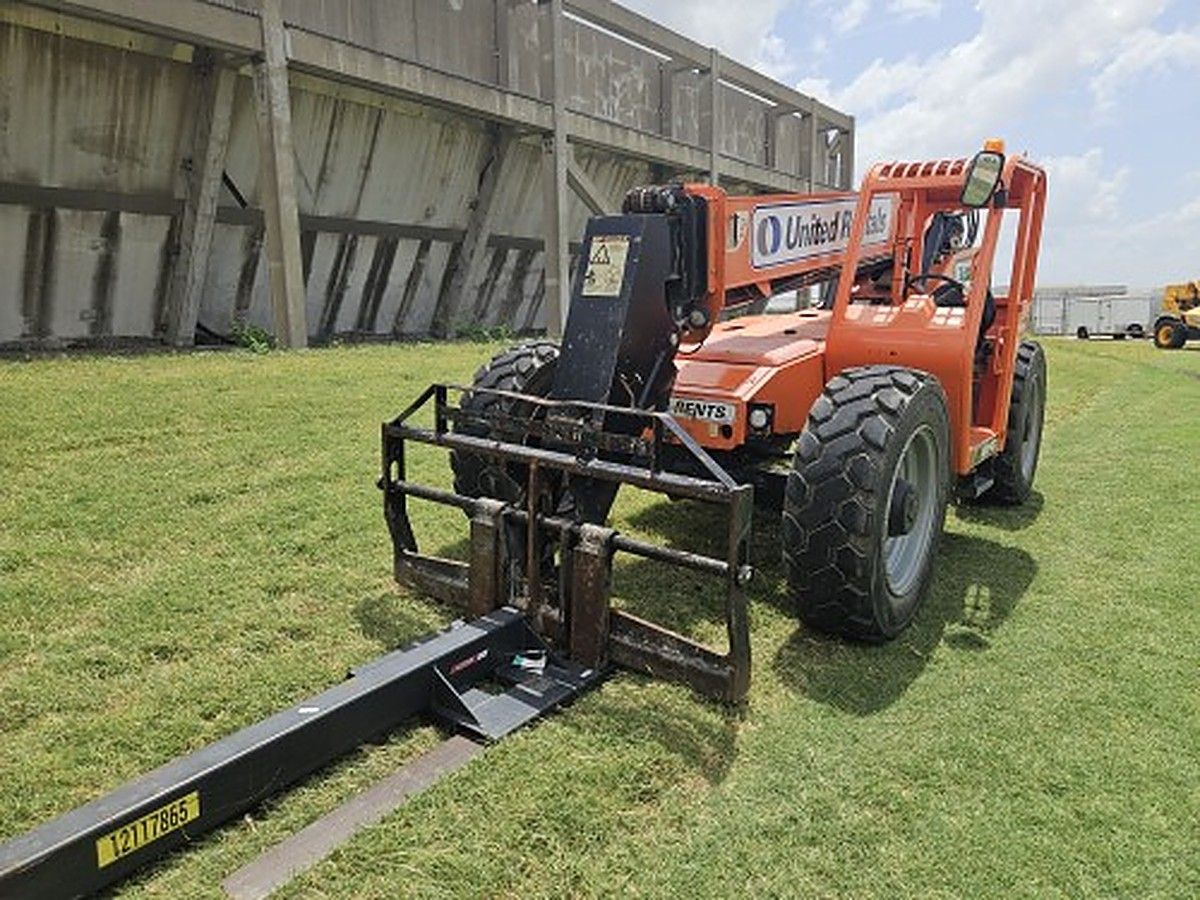 SKYTRAK 8042 photo 4