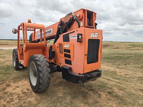 2018 SKYTRAK 8042 Forklift Variable Reach 8000# 40-49'
