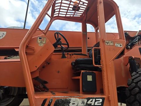 2018 SKYTRAK 8042 Forklift Variable Reach 8000# 40-49'
