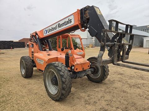 2018 SKYTRAK 8042 Forklift Variable Reach 8000# 40-49'