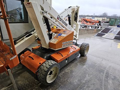2018 SNORKEL A38E Boom 34-39' Articulating Dc