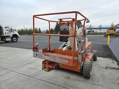 2018 SNORKEL A38E Boom 34-39' Articulating Dc