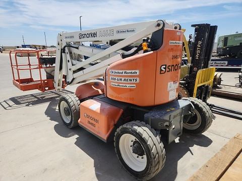 2018 SNORKEL A46JE Boom 43-46' Articulating Electric