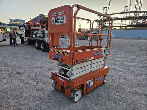 2018 SNORKEL S3219E Scissor Lift 19' Electric
