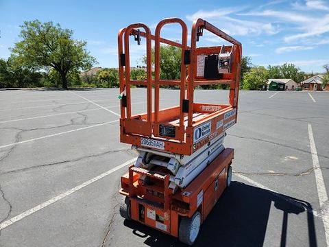 2018 SNORKEL S3219E Scissor Lift 19' Electric