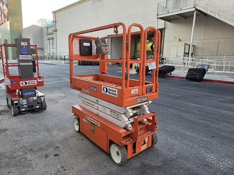 2018 SNORKEL S3219E Scissor Lift 19' Electric